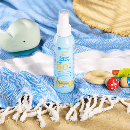 Latte solare SPF 50+ protezione molto alta