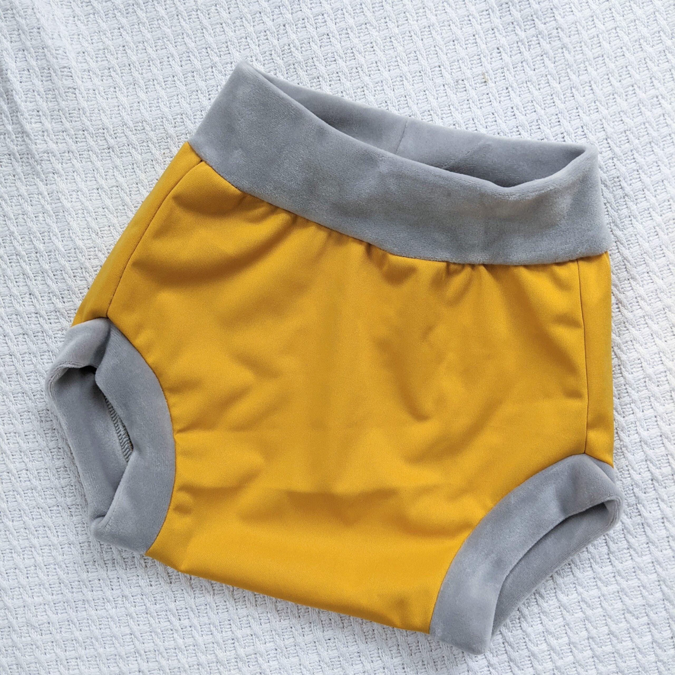 Cover a taglie in PUL e velluto Minky Bloome